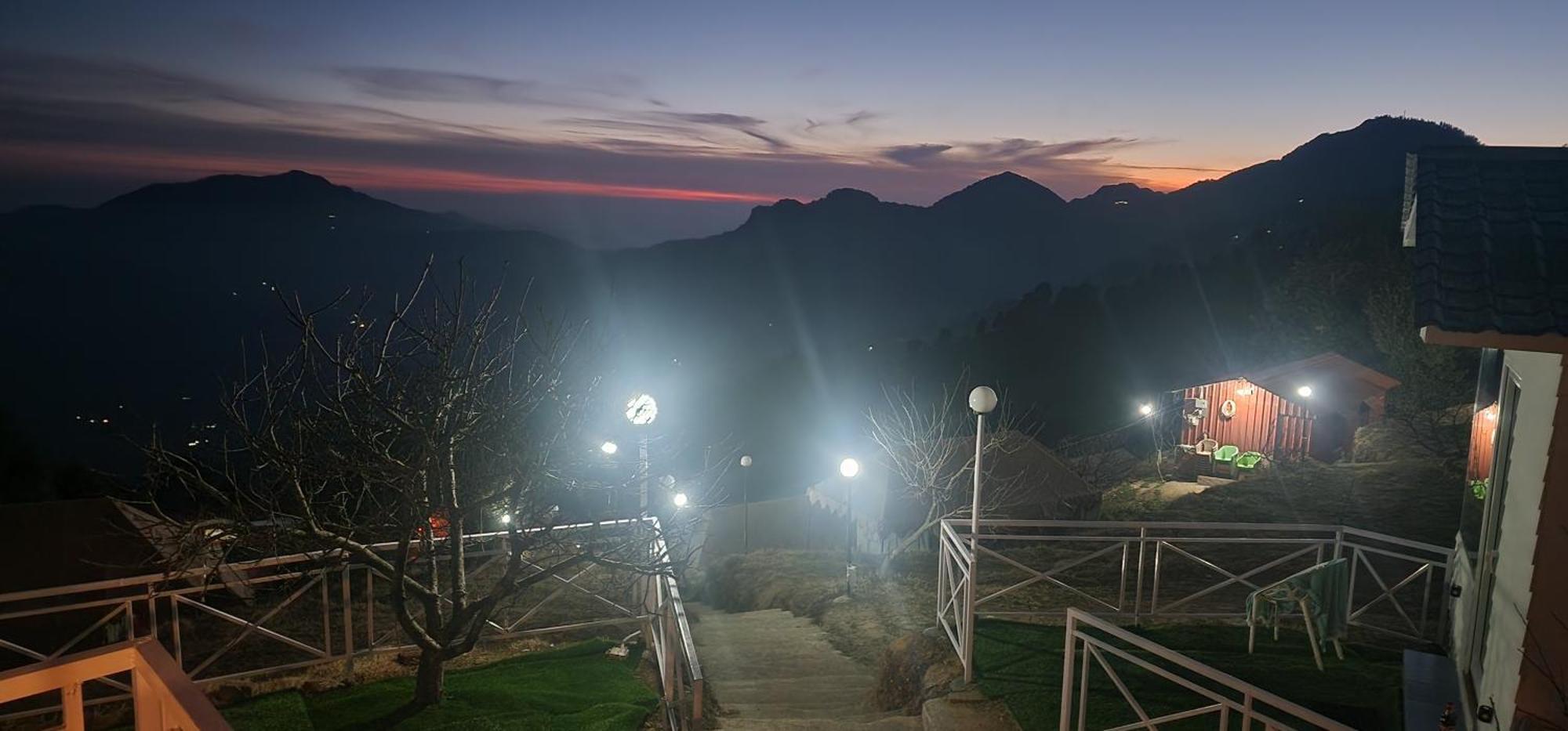 Instaview Kanatal New Tehri Esterno foto